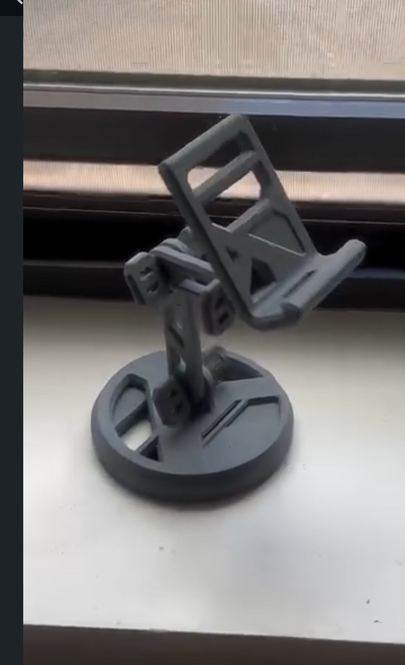 FREESTANDING DEVICE PEDESTAL